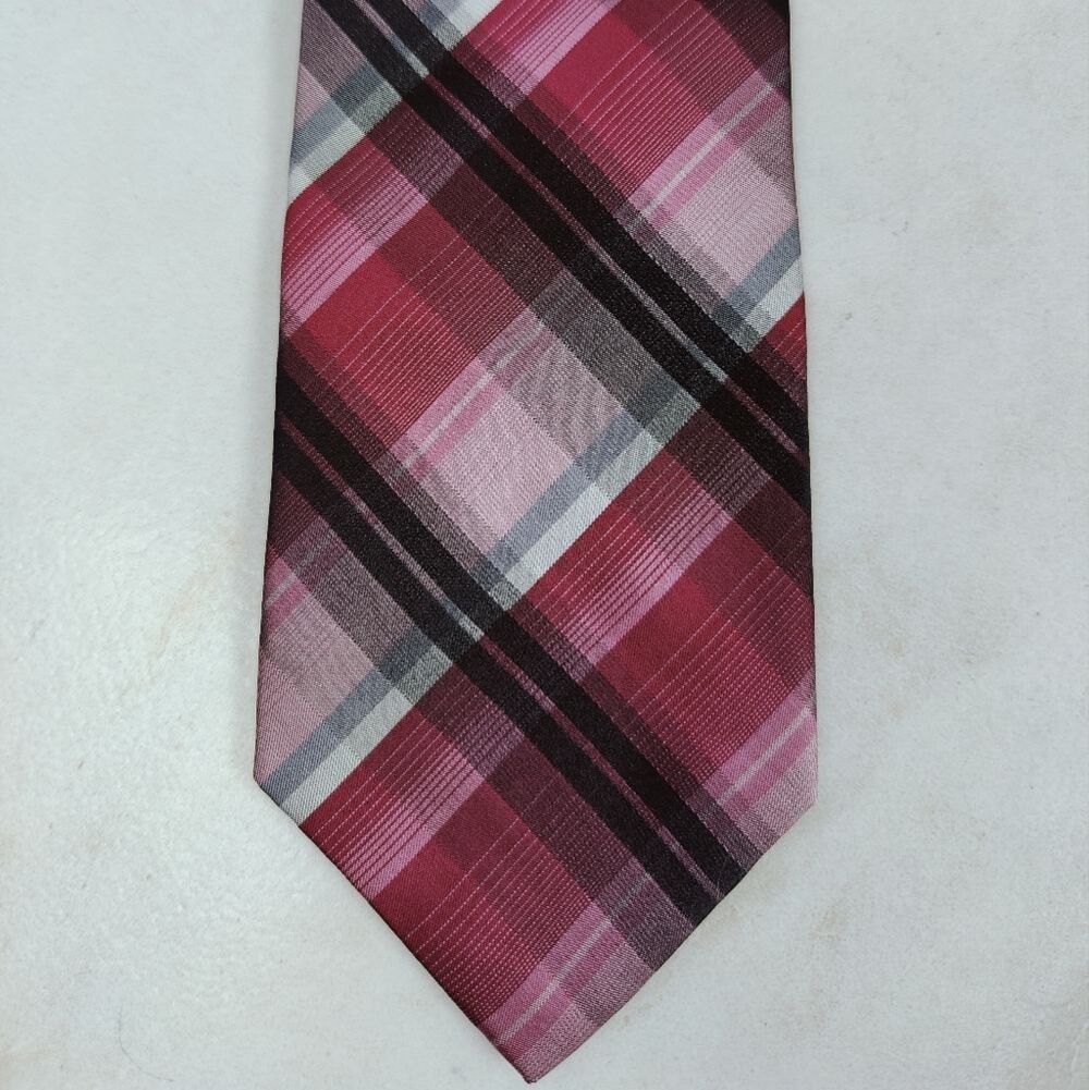 Pierre Cardin Men's Red Black Plaid 100% Silk 3.25" Skinny Tie